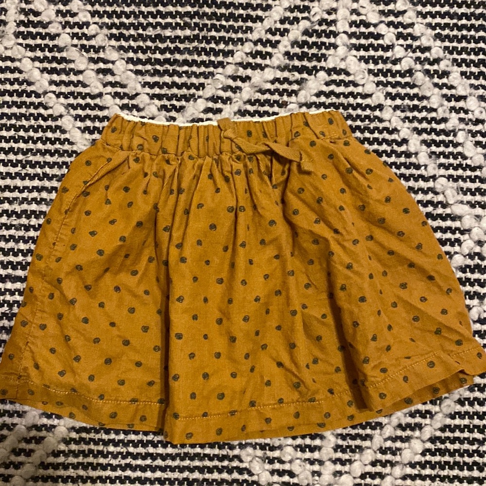 Zara girl’s corduroy skirt, size 4-5